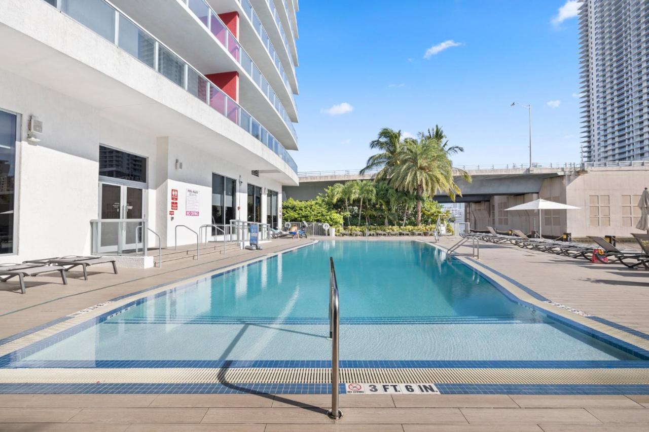 Beachwalk Resort Hotel Hallandale Beach Eksteriør bilde